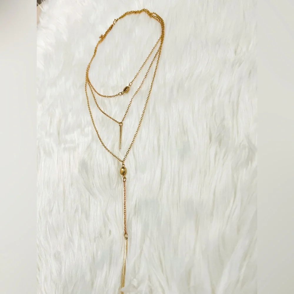 Beautiful Gold Layered Necklace. Women’s Fashion Jewelry BRAND NEW - Picture 3 of 5